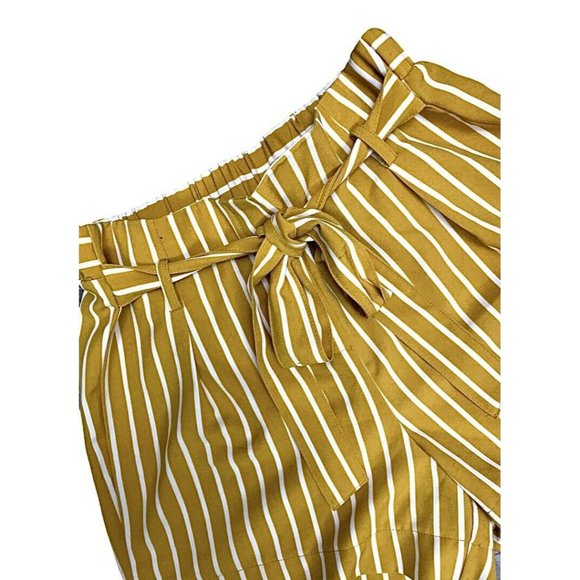 MOSAIC & CO High Rise Shorts with Tie Belt sz Smal - Picture 3 of 6